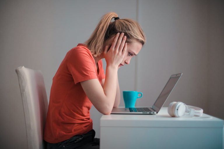 Read more about the article FREELANCE VS. DAILY JOB [WHICH IS BEST?]